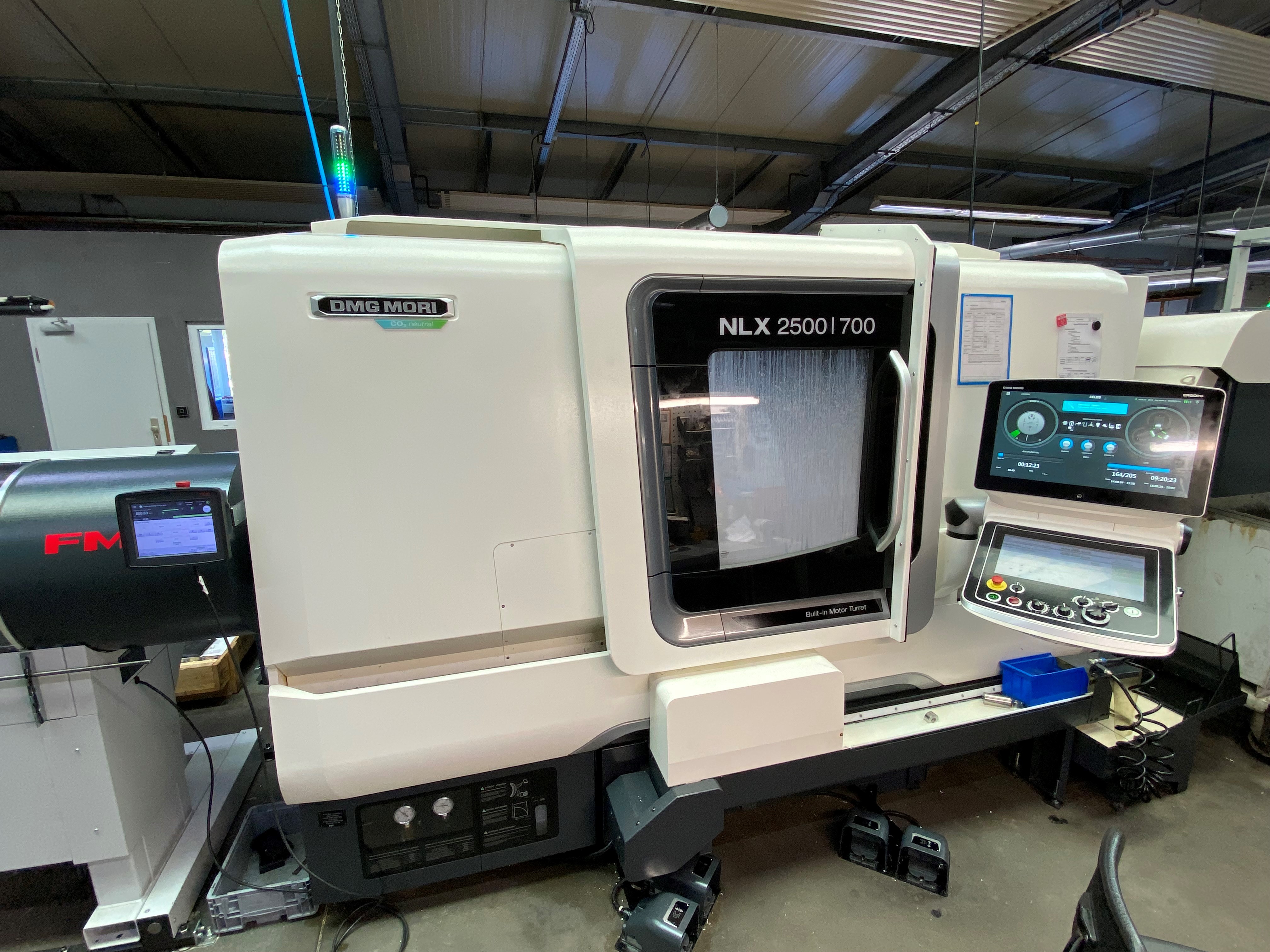 NLX 2500/700